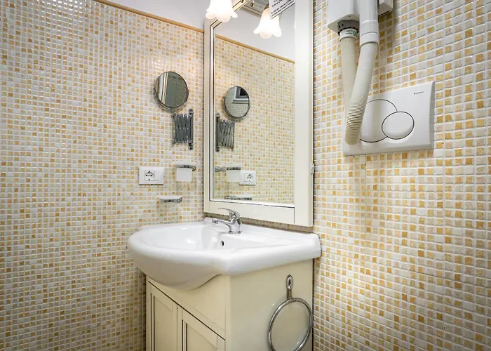 Πανσιόν Duomo Palace 3*