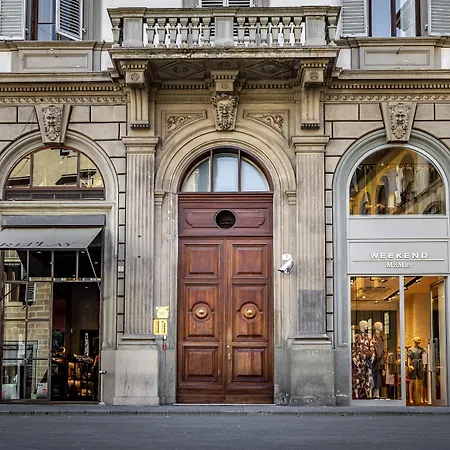 Duomo Palace بيت ضيافة فلورنس